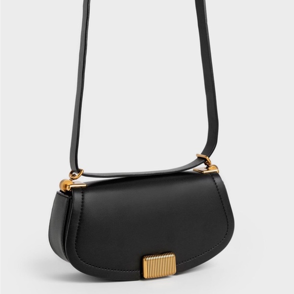 Charles & Keith Sonnet Two-Tone Chain Handle Shoulder Bag—Brand New with Tags - Picture 2 of 6